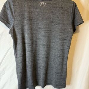 Women’s under armour heather gray short sleeve